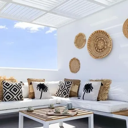 Вилла Private With Heated Pool In 1 - Lanzarote Коста Бланка